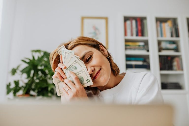 How to overcome a scarcity mindset about money