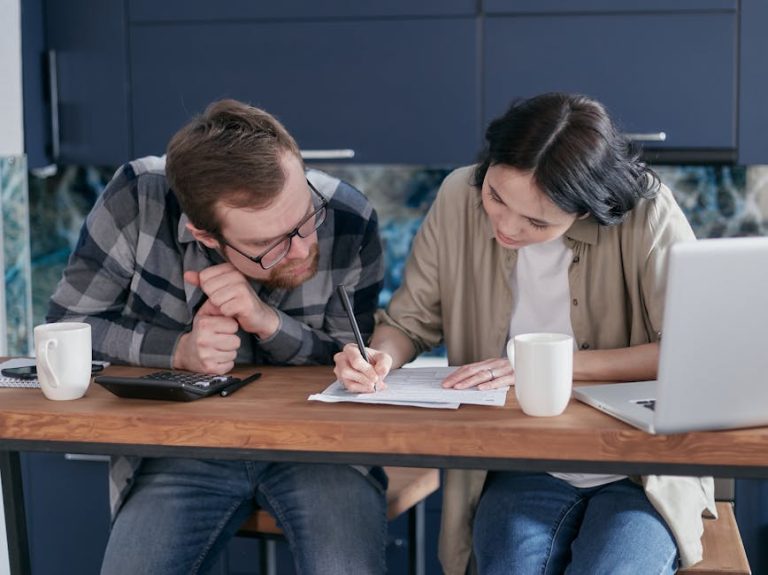 How to write a family budget together